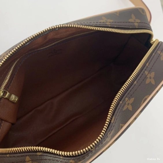 BAG VUITTON LOUIS MESSENGER 0806